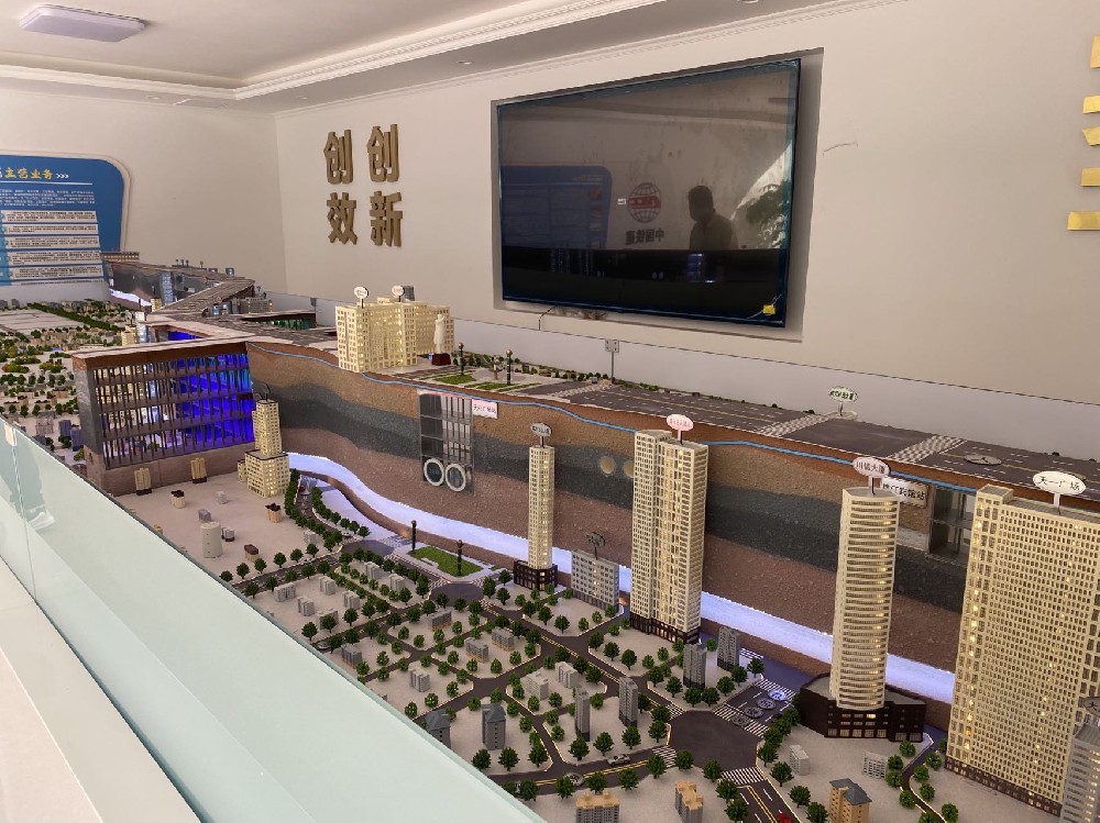 中铁建地铁18号线项目沙盘模型